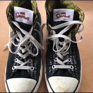 Simpson size 10 mens high top converse